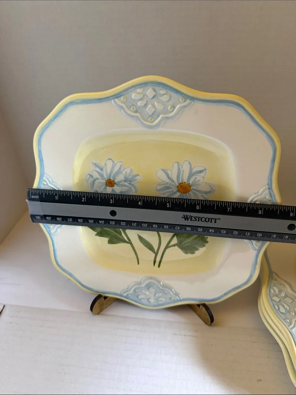 Block 2001 Daisy Chain Salad / Dessert Plates - Set of 4